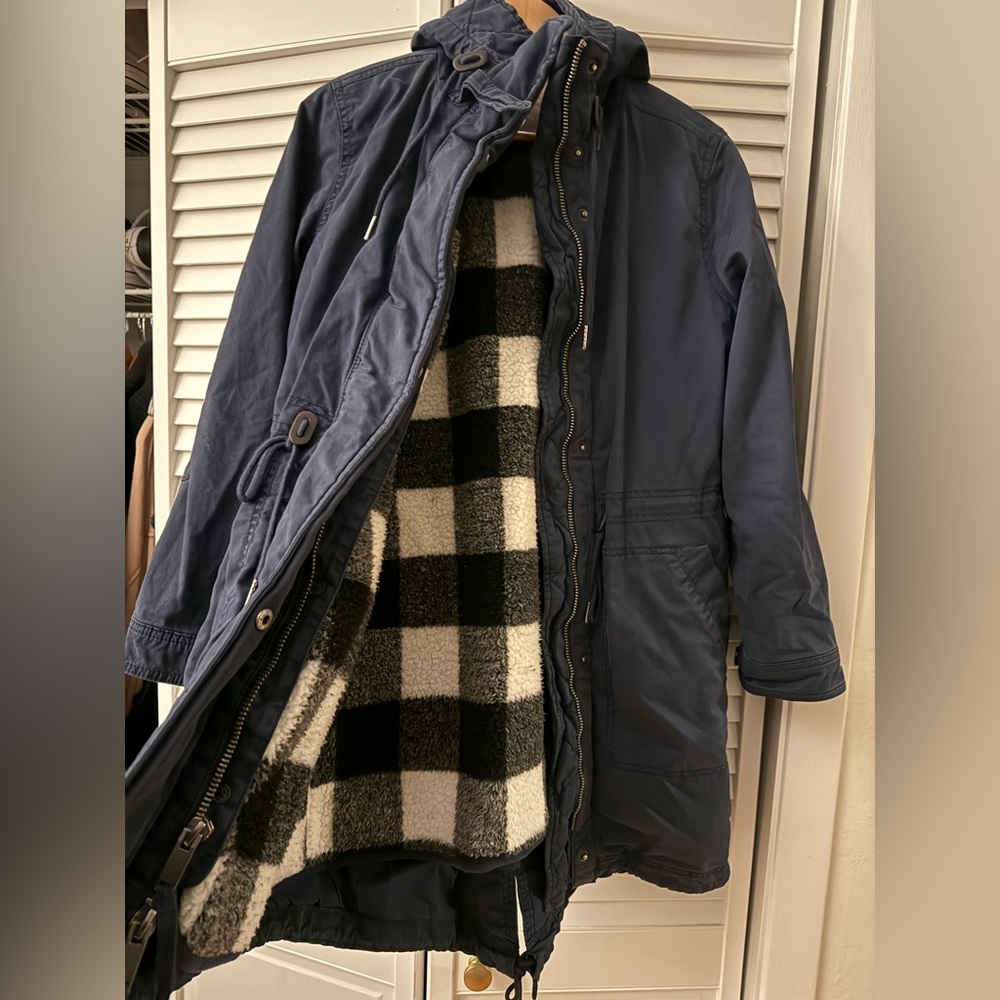 GAP women’s jacket in navy